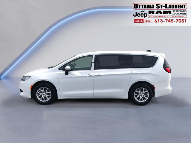 2023 Chrysler Grand Caravan SXT in Cars & Trucks in Ottawa - Image 2