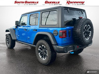 DEMO VEHICLE, 2.0L I4 DOHC, 4.10 Rear Axle Ratio, 4G LTE Wi-Fi Hot Spot, Alpine Premium Audio System... (image 3)