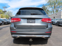 100% CANADIAN VEHICLE Visit Our Website @ EliteLuxuryMotors.ca _____________________________________... (image 9)