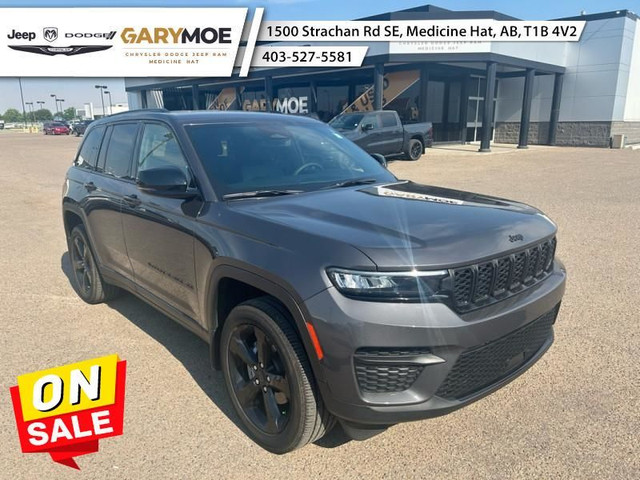 2024 Jeep Grand Cherokee Altitude - Aluminum Wheels in Cars & Trucks in Medicine Hat