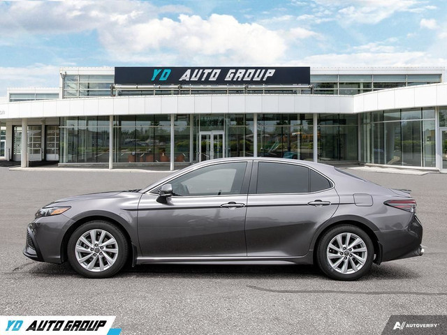 2022 Toyota Camry SE Auto AWD l Clean Carfax l One Owner!!! in Cars & Trucks in Markham / York Region - Image 3