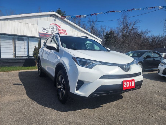 2018 TOYOTA RAV4 LE LE in Cars & Trucks in Barrie
