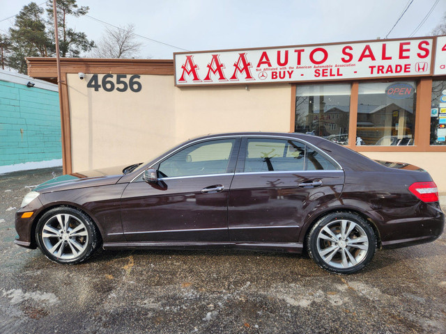 2010 Mercedes-Benz E-Class 4dr Sdn 3.5L 4MATIC in Cars & Trucks in Oshawa / Durham Region - Image 2