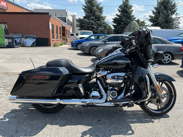  2018 Harley-Davidson Street Glide ~ STREET GLIDE ~ BAGGER ~ 107 dans Routières  à Ville de Toronto