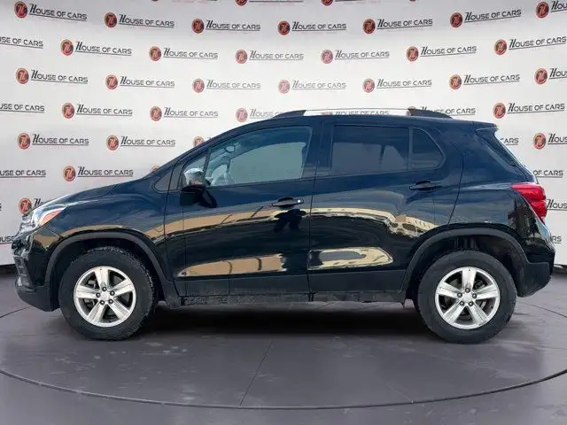 2021 Chevrolet Trax LT in Cars & Trucks in Calgary - Image 3