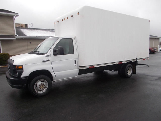 2014 Ford Econoline Commercial Cutaway F450 Cube Van in Cars & Trucks in Bedford