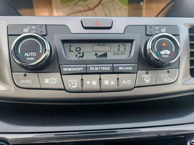 2015 Honda Odyssey 4dr Wgn Touring w/RES & Navi One Owner No Acc in Cars & Trucks in City of Toronto - Image 22
