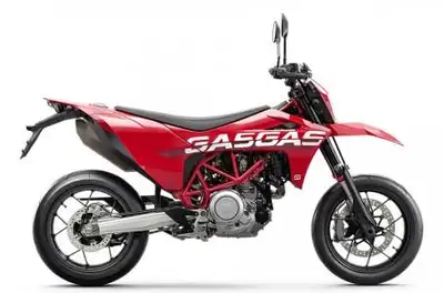 Engine Type: Single-Cylinder Displacement: 42.3 cu. in. (692.7 cc) Bore and Stroke: Bore: 4.13 in. (...