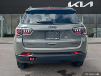 Previous Daily Rental: TU-TONE PAINT GROUP, RUBY RED/BLACK, PREMIUM CLOTH/LEATHER TRIM BUCKET SEATS,... (image 4)