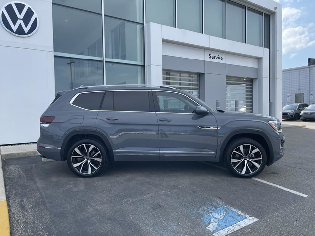 Volkswagen Atlas Execline 2025 in Cars & Trucks in Calgary - Image 4