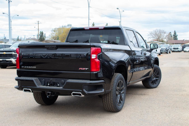 2025 Chevrolet Silverado 1500 Crew RST 4WD in Cars & Trucks in Edmonton - Image 4