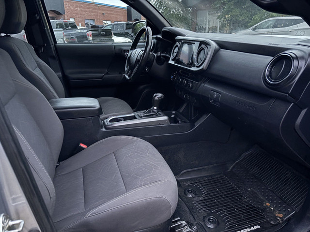 2019 Toyota Tacoma TRD Off Road 4x4 Double Cab 5 ft. box 127.4 i in Cars & Trucks in City of Toronto - Image 4