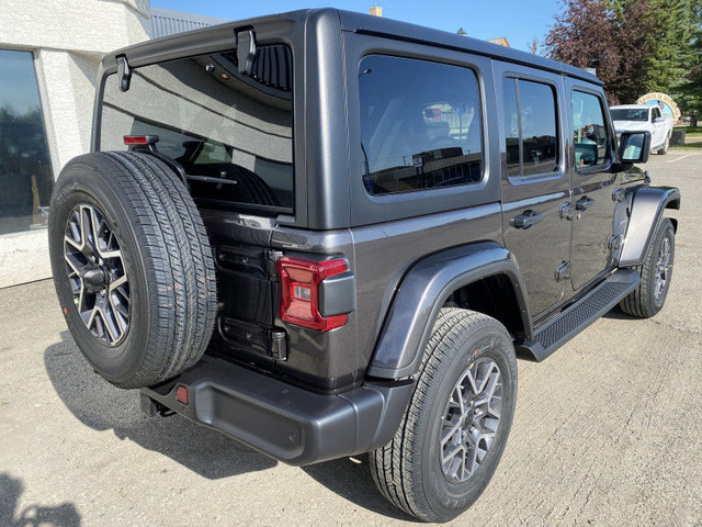 2024 Jeep Wrangler Sahara 3.6L V6 in Cars & Trucks in Lethbridge - Image 3