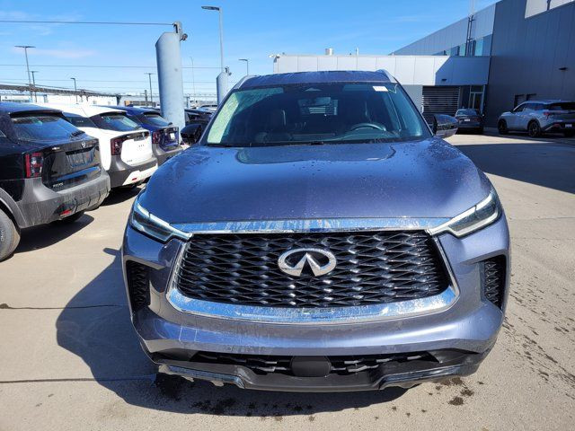 2025 INFINITI QX60 LUXE | AWD | LEATHER | MOONROOF | in Cars & Trucks in Calgary - Image 2