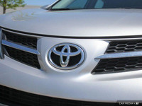 Come visit our London Kia team, you can find us at 1135 Wharncliffe Rd S, London, ON N6L 1J9, or cal... (image 6)