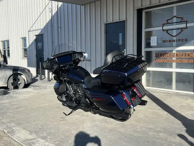 2025 Harley-Davidson FLHXU - Street Glide Ultra in Sport Touring in Winnipeg - Image 7