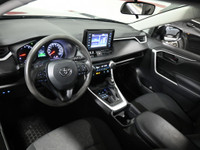 Cash Price: $29,995 Finance Price: $27,995 Apple Carplay, Android Auto, Heated Seats, Blindspot Assi... (image 9)