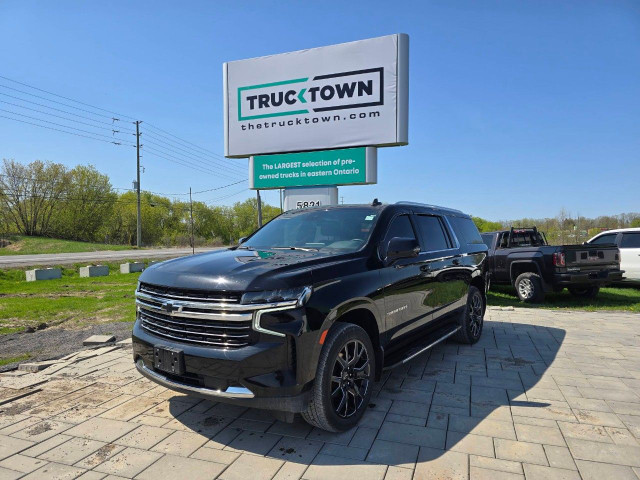 2023 Chevrolet Suburban in Cars & Trucks in Ottawa