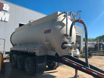 2014 Advance Tridem Stiff Pole pup TC407 : Unit is in our Rental fleet , please call for Availabilit...