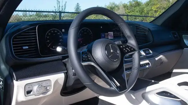 2025 Mercedes-Benz GLE GLE 350 4MATIC SUV dans Autos et camions dans Ville d’Edmonton - Image 19