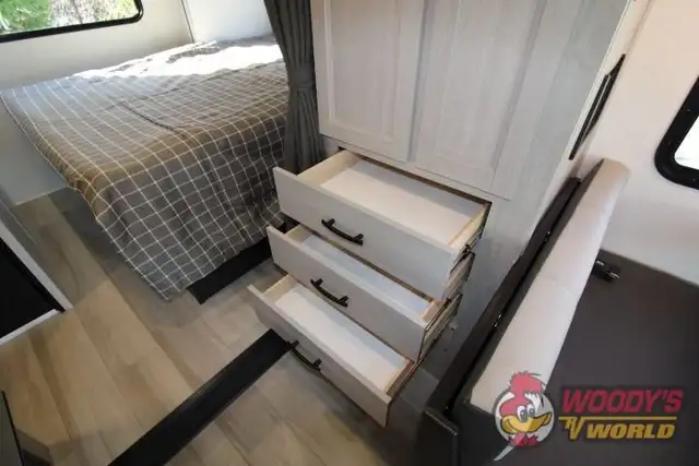 2025 FOREST RIVER SOLERA 23SF in RVs & Motorhomes in Abbotsford - Image 32