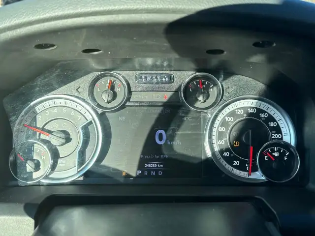 2018 RAM 2500 SLT Hemi|| Crew Cab|| 2500!! in Cars & Trucks in Mississauga / Peel Region - Image 15