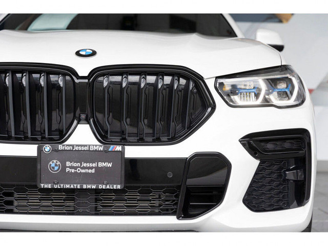 2023 BMW X6 xDrive40i in Cars & Trucks in Vancouver - Image 4
