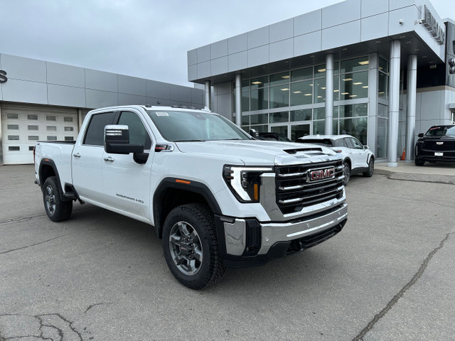 2025 GMC Sierra 2500HD SLT in Cars & Trucks in Markham / York Region - Image 3