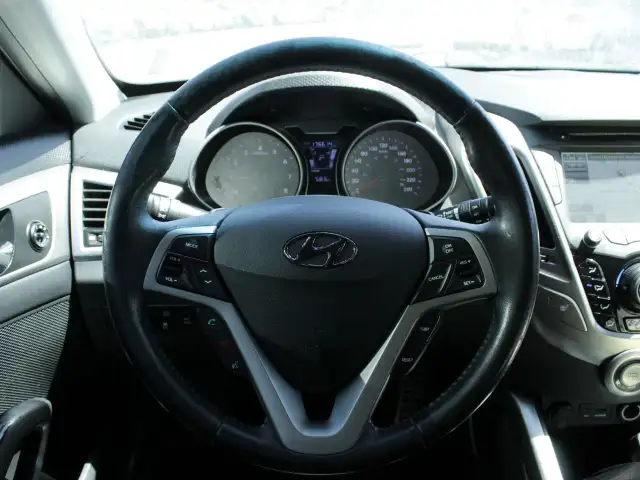 2012 Hyundai Veloster dans Autos et camions dans Penticton - Image 22