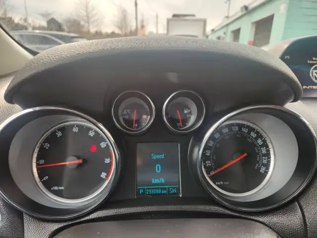 2016 Buick Encore AWD 4dr Premium in Cars & Trucks in City of Toronto - Image 17