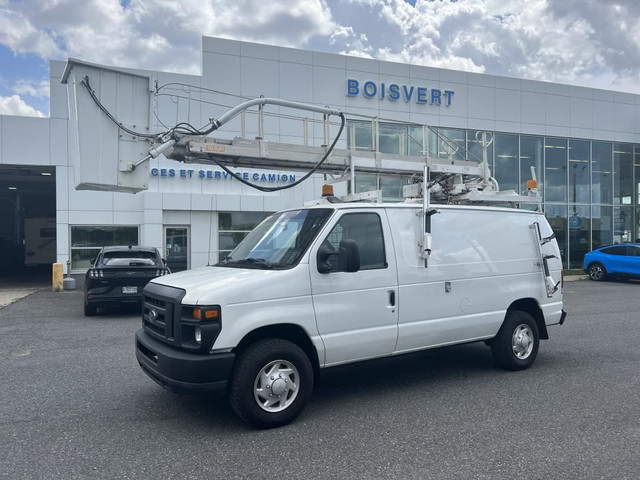 2012 Ford E-350 E-350 Super renforcé commercial Ford Econoline C in Cars & Trucks in Longueuil / South Shore - Image 3