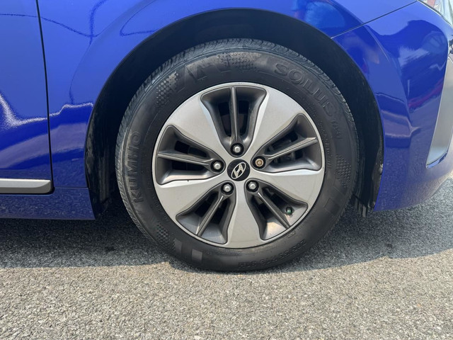 Hyundai IONIQ Electric Hybride Branchable Preferred 2019 Navigat dans Autos et camions  à Trois-Rivières - Image 4