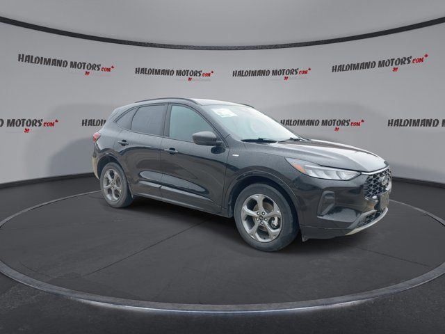 2024 Ford Escape ST-Line AWD in Cars & Trucks in Hamilton - Image 2