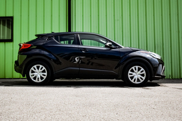 2021 Toyota C-HR LE • CP/AA • REAR CAM • LANE KEEP ASSIST in Cars & Trucks in Cornwall - Image 2