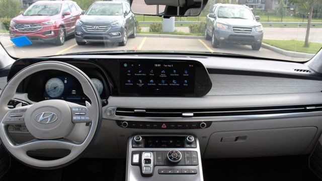 2023 Hyundai Palisade Ultimate Calligraphy in Cars & Trucks in Calgary - Image 2