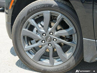 Experience effortless driving with this 2024 Chevrolet Equinox RS. Boasting a powerful 1.5L Turbocha... (image 5)