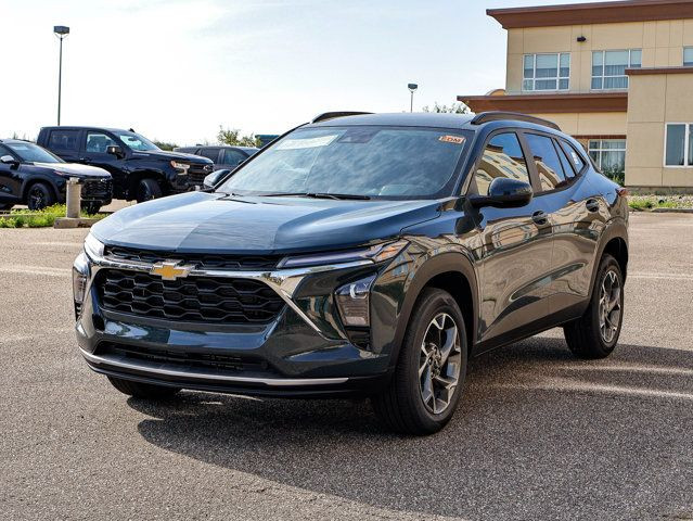 2025 Chevrolet Trax LT in Cars & Trucks in Strathcona County - Image 4