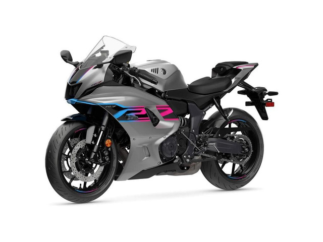 2024 Yamaha YZF-R7 in Sport Bikes in City of Montréal - Image 4