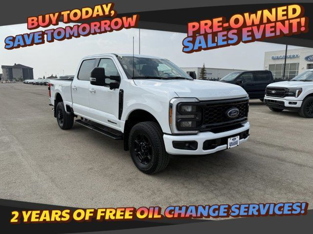 2023 Ford Super Duty F-350 SRW XLT in Cars & Trucks in Saskatoon