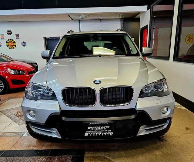 2010 BMW X5 xDrive30i No Accidents/All Wheel Drive/Panoramic... in Cars & Trucks in City of Toronto - Image 2