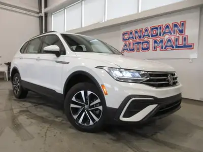 CLEAN CARFAX, ACCIDENT-FREE! JUST 45,000 KM ON THIS BEAUTIFUL TIGUAN 4MOTION ALL WHEEL DRIVE, LOADED...