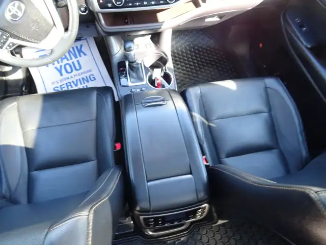 2016 Toyota Highlander Limited in Cars & Trucks in City of Toronto - Image 12