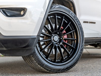 CARGET AUTOMOTIVE is thrilled to offer this 2021 Jeep Grand Cherokee Laredo, a well-equipped midsize... (image 4)
