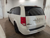 Experience the 2018 Dodge Grand Caravan SXT Premium Plus in white finish and front-wheel drive, desi... (image 5)