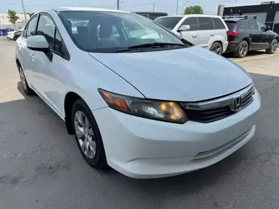 4MKAUTO 514 865 4438 2012 Honda Civic FWD, 4 Cyl. 1.8L Manuel, 160,202 km certifié elle est toute éq...