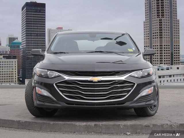2022 Chevrolet Malibu LT in Cars & Trucks in Calgary - Image 2