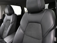 Experience the perfect blend of style, performance, and practicality with this 2019 Mazda CX-5 GS. F... (image 6)