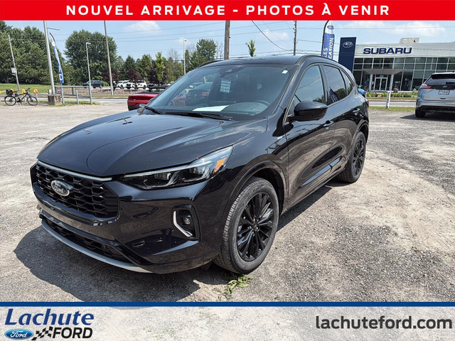 Ford Escape ST-Line Elite AWD 2023 à vendre in Cars & Trucks in Laurentides