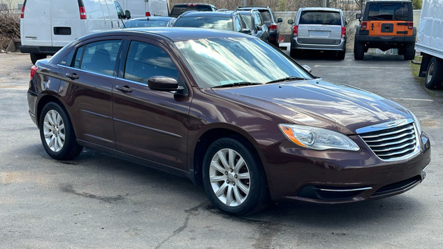 2012 Chrysler 200 LX in Cars & Trucks in Bedford - Image 3