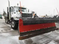 2009 International 7400 Plow Truck w\Viking 4 way plow. 